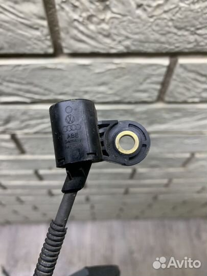 Volkswagen Tiguan Датчик положения распредвала