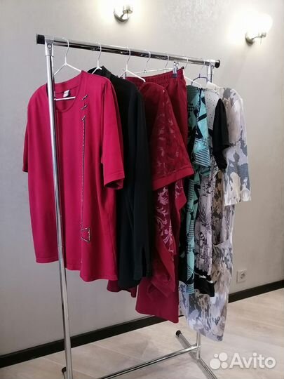 Пакет женских вещей на 54