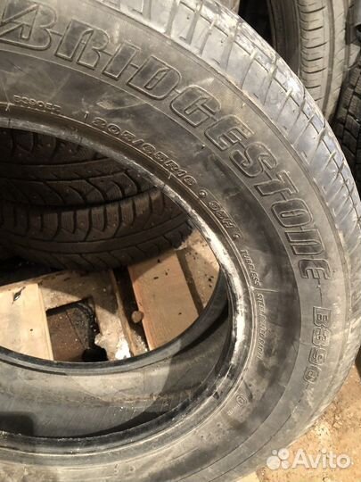 Bridgestone Blizzak VRX 215/60 R16 95S