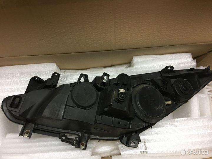 Фара передняя peugeot 307