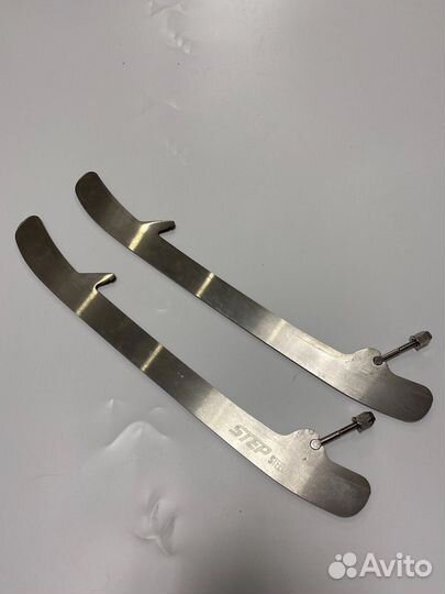 Лезвия железки хоккейные под курок болт