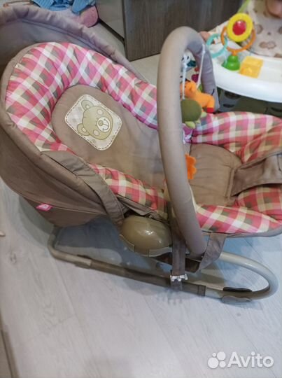 Шезлонг детский