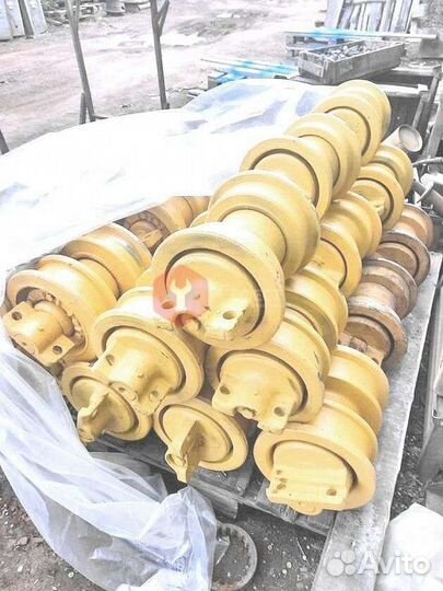 Каток поддерживающий John Deere HT696