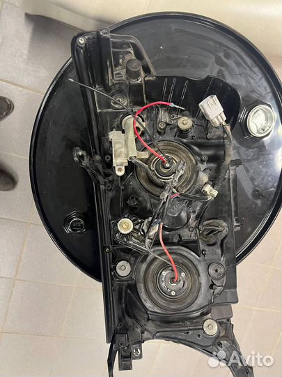 Фара Toyota Land cruiser 200 правая