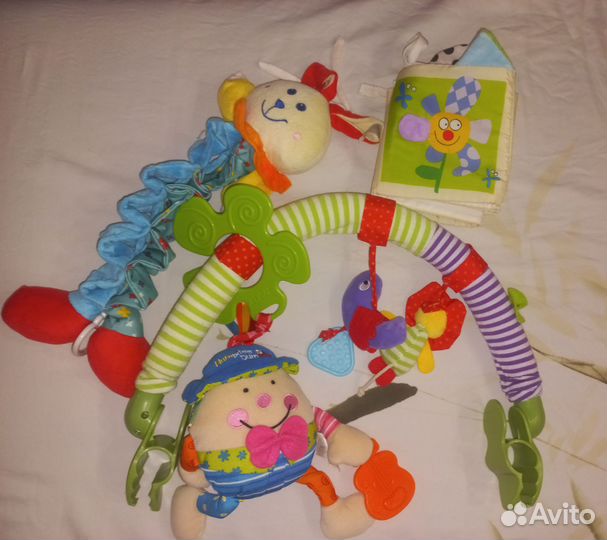 Игрушки в коляску для самых маленьких