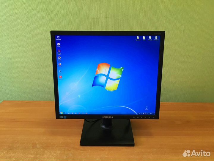 Монитор ЖК 19