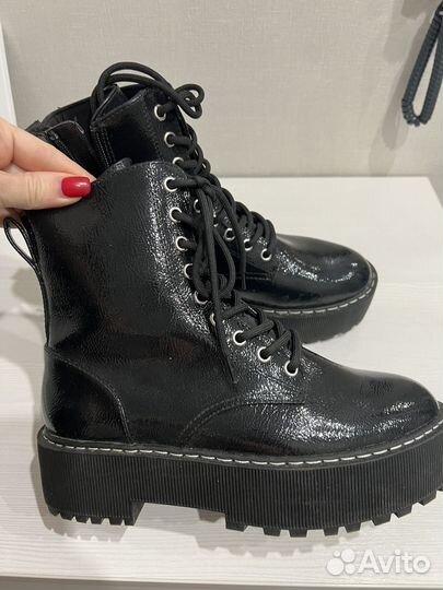 Ботинки женские HM