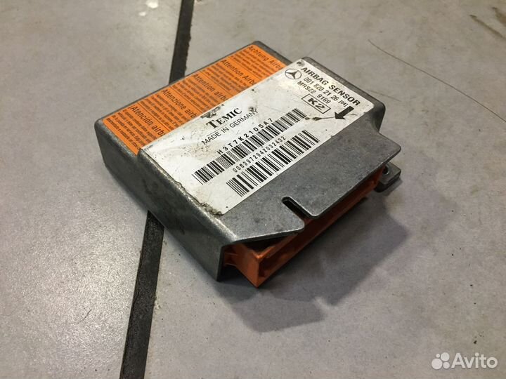 Блок управления SRS mercedes R129 W210