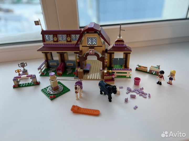 Конструктор Lego Friends клуб верховой езды