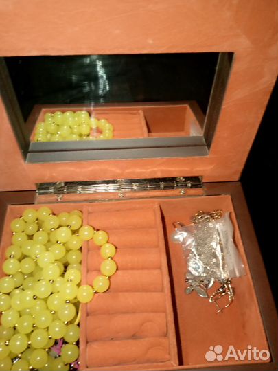 Шкатулка для украшений