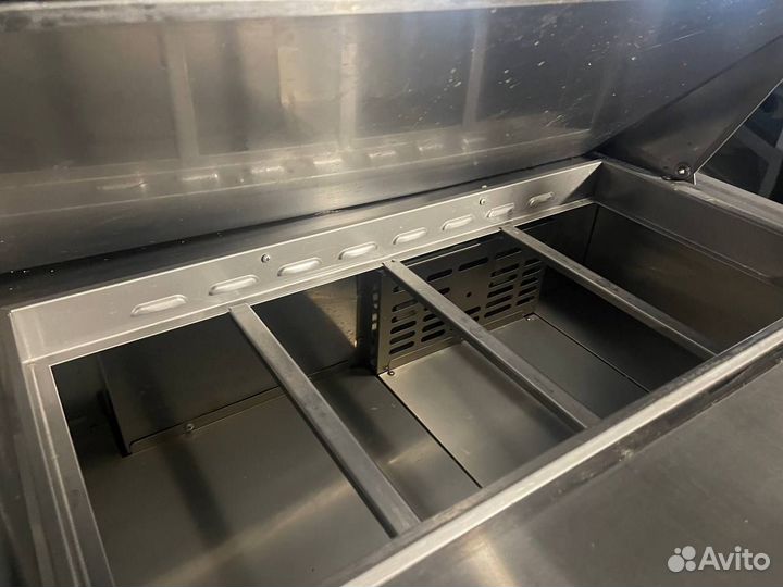 Холодильный стол