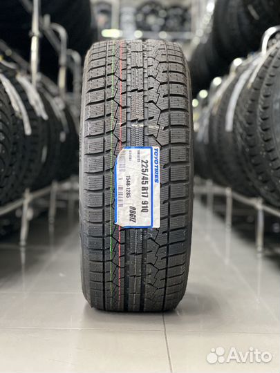Toyo Observe Garit GIZ 225/45 R17