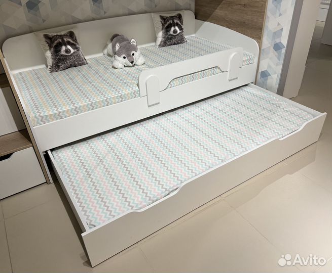 Двухъярусная кровать детская