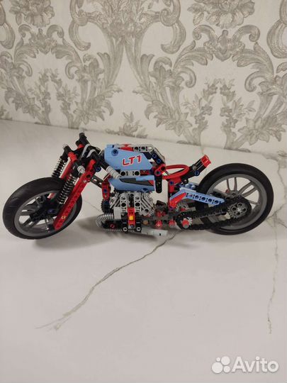 Lego Technic 42036 мотоцикл
