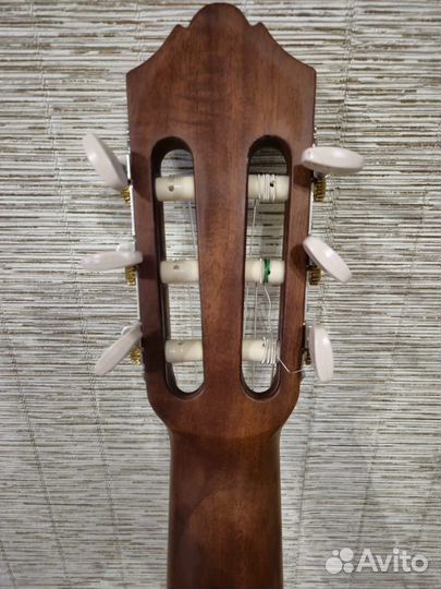 Гитара yamaha c40