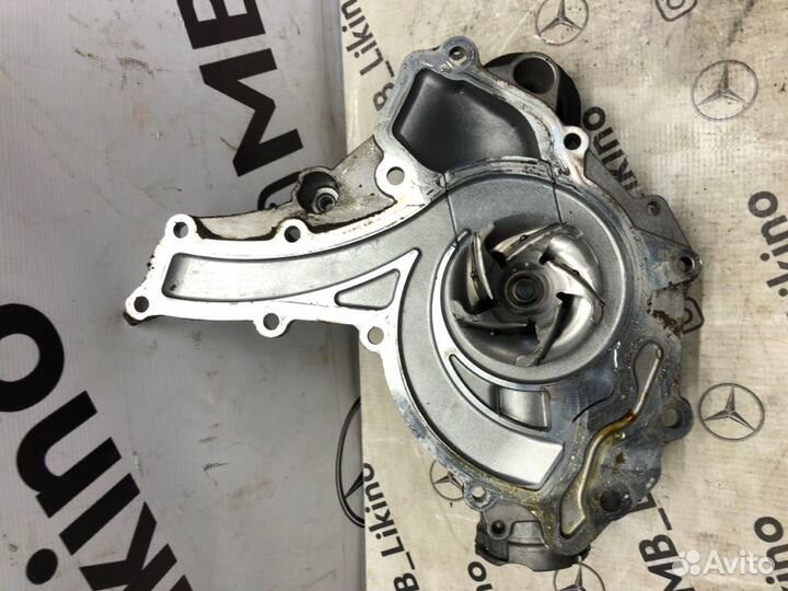 Насос системы охлаждения Mercedes E-Class W207