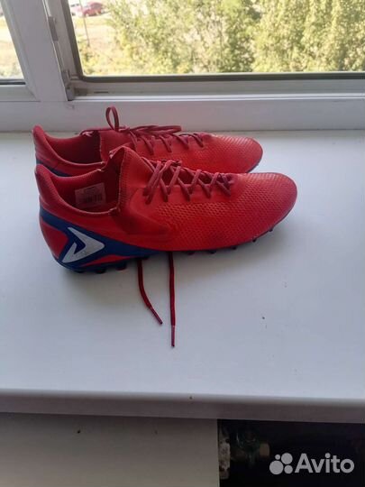 Футбольные бутсы Demix