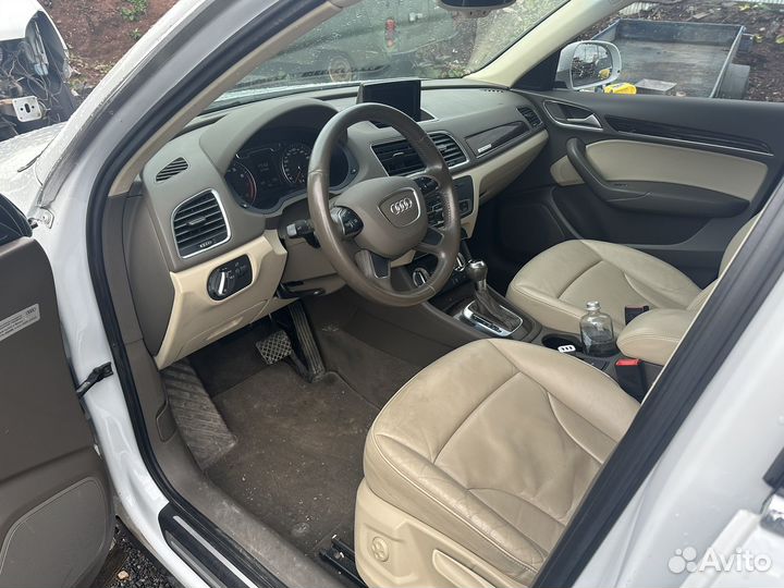 Audi Q3 2.0 AMT, 2012, битый, 120 000 км