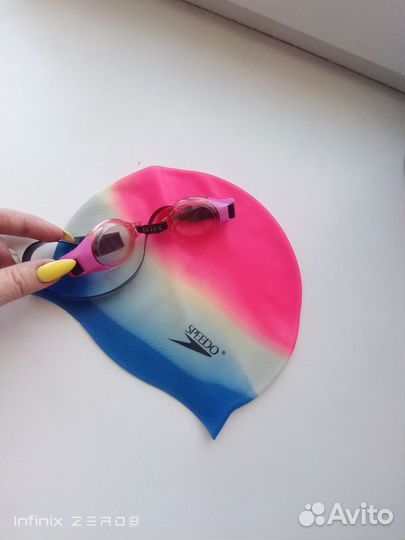 Шапочка для плавания и очки