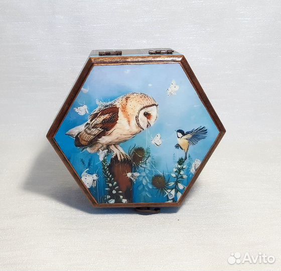 Шкатулка шестигранная 