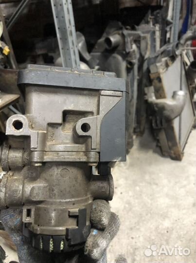 Кран renault 20828237