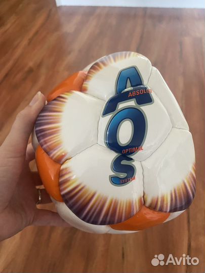 Футбольные мячи