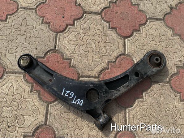 Митсубиси аутлендер 3 рычаг с шаровой задний