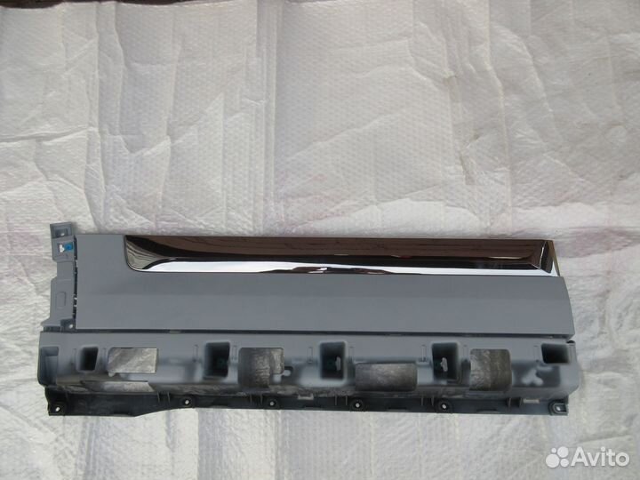 Накладка двери задняя правая Chery Tiggo 8 Pro