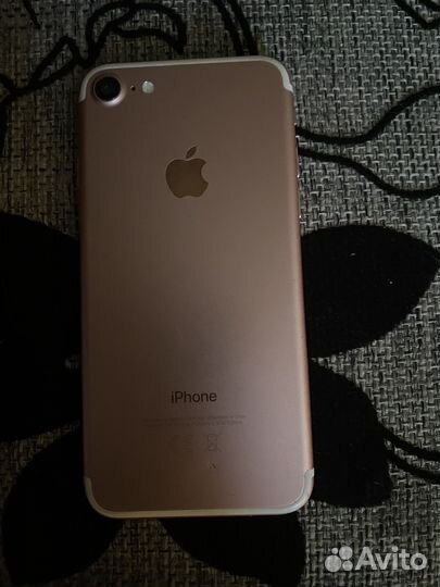 Телефон iPhone 7 32gb