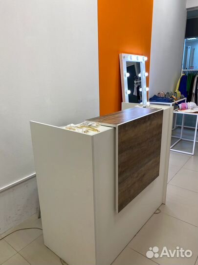 Продажа готового бизнеса,шоурум женской одежды