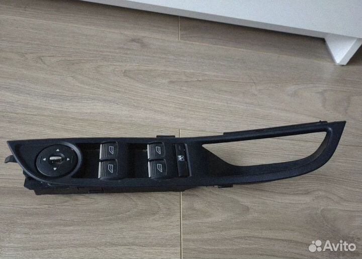 Блок кнопок стеклоподъемников focus 3