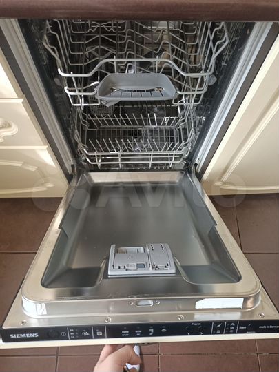 4-к. квартира, 72 м², 1/10 эт.