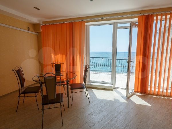 Квартира-студия, 80 м², 4/6 эт.