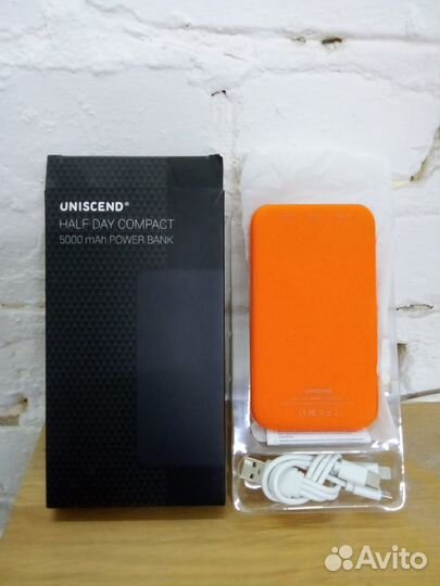 Внешний аккумулятор Uniscend Half Day Compact 5000