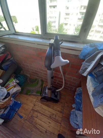 Отпариватель для одежды вертикальный