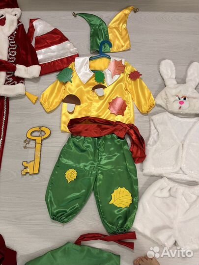 Продам новогодние костюмы на детей