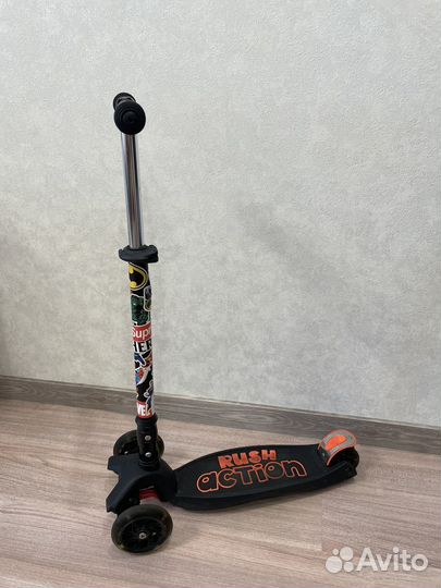 Трехколесный самокат