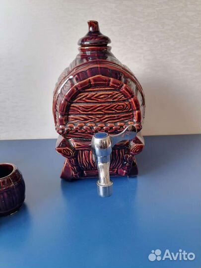 Бочонок для вина и 6 рюмок