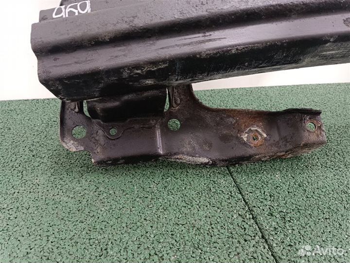 Усилитель бампера передний Kia Sportage 2010