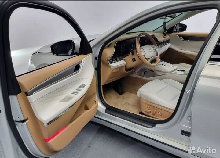 Hyundai Grandeur 2.5 AT, 2022, 21 000 км