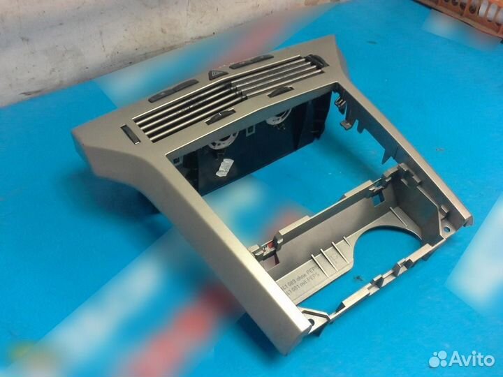 Рамка магнитолы Opel Astra H Family 2004