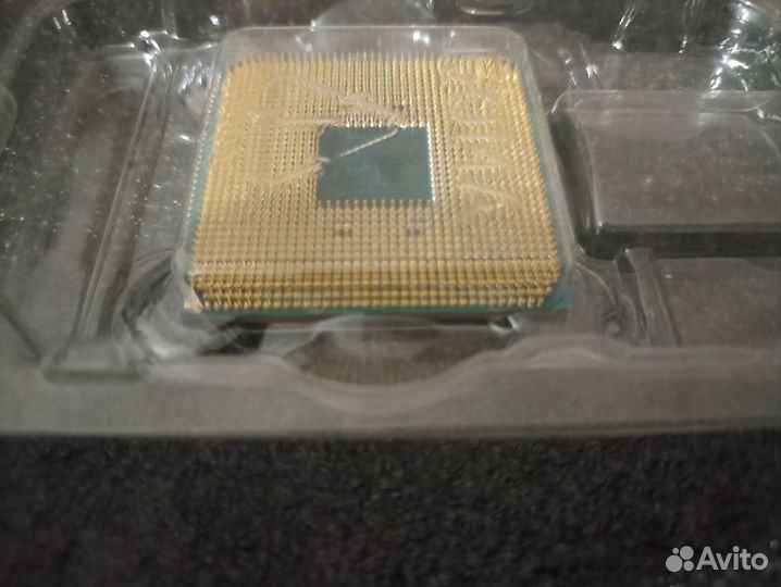 Процессор AMD Ryzen 7 2700
