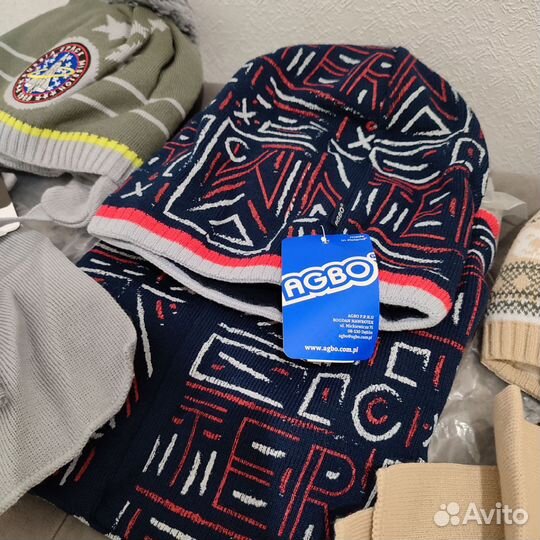 Новый комплект шапка и шарф Польша разные