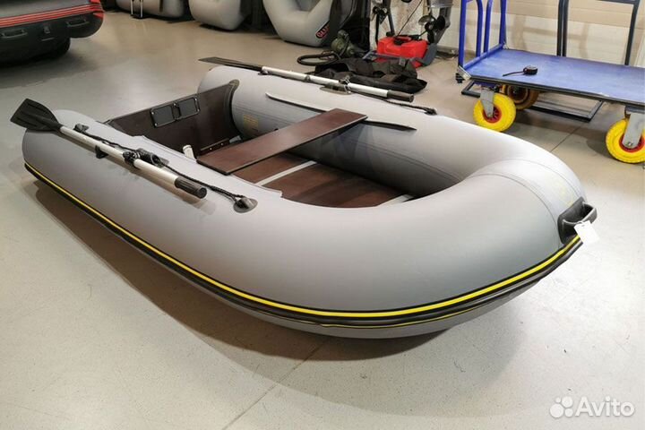 Лодка BoatMaster 250K; серая