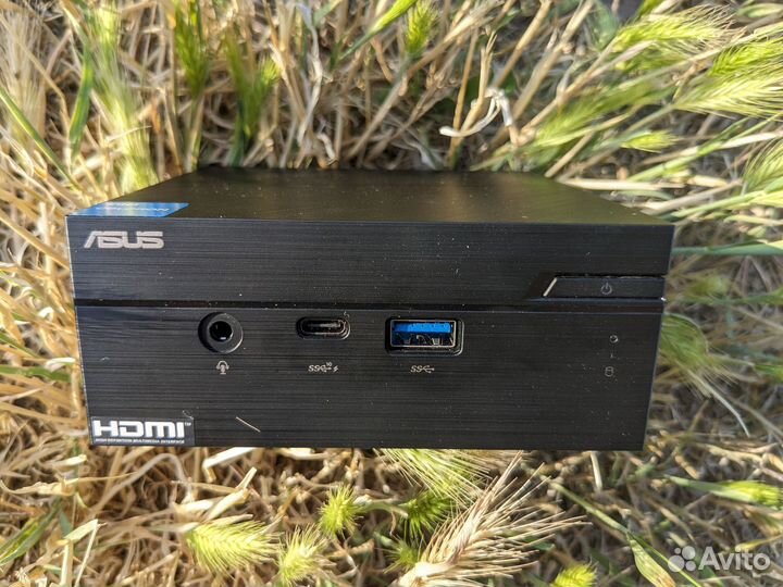 Мини-пэвм Asus безвентиляторная Celeron N4500