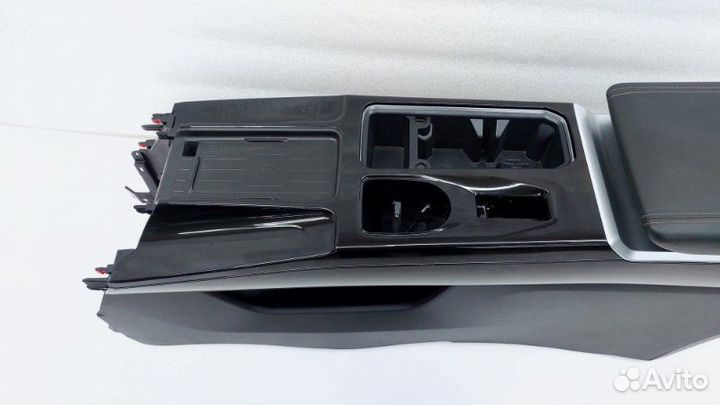 Б/У Б/У Центральная консоль Состояние отличное