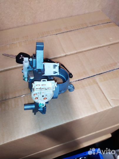 Замок зажигания с ключом Mitsubishi Outlander XL