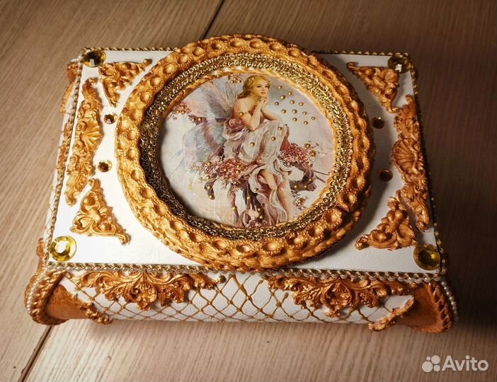 Шкатулка ручной работы белая