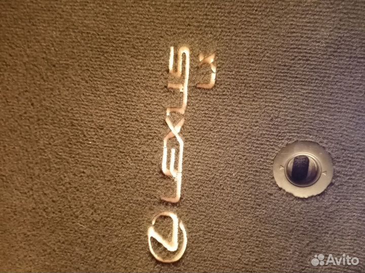 Комплект зимних коврики на лексус LX