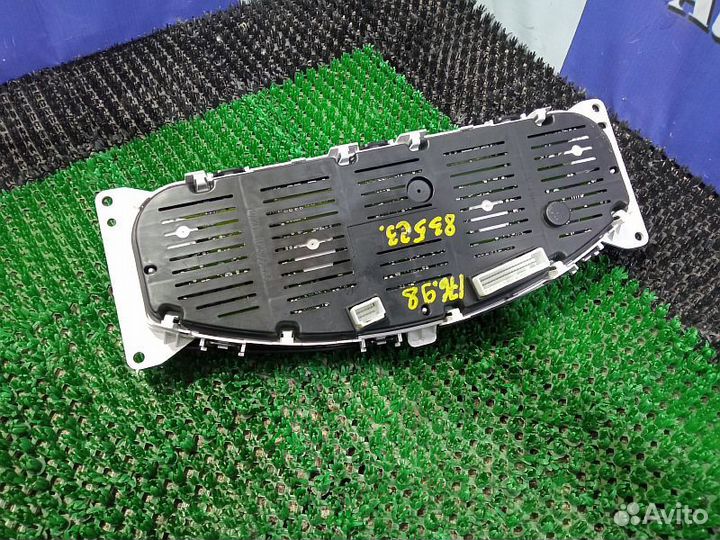 Щиток приборов Nissan Pathfinder